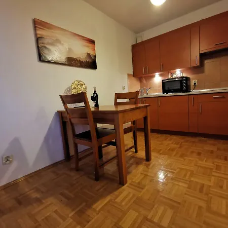 Apartman Tuta Old Town *